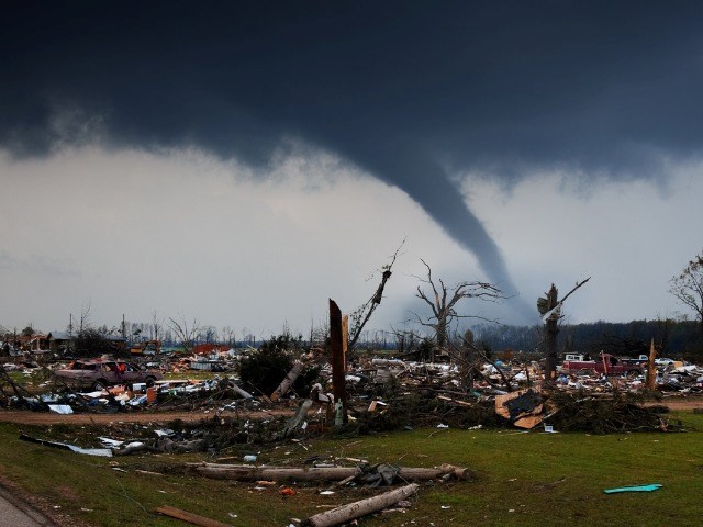 You are currently viewing REPORT: 7 tornado safety myths to avoid